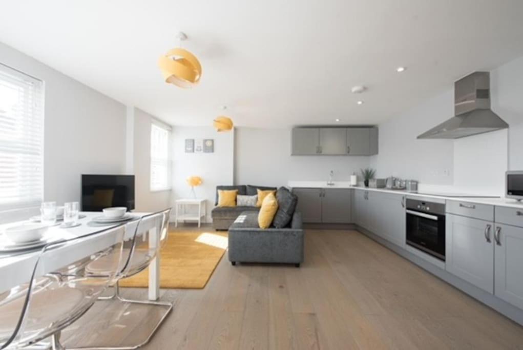 Beautiful, Spacious 1 Bed Flat Brentwood Exterior foto